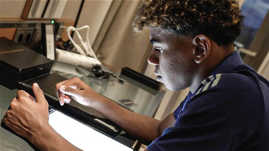 Lamine Yamal doing his homework